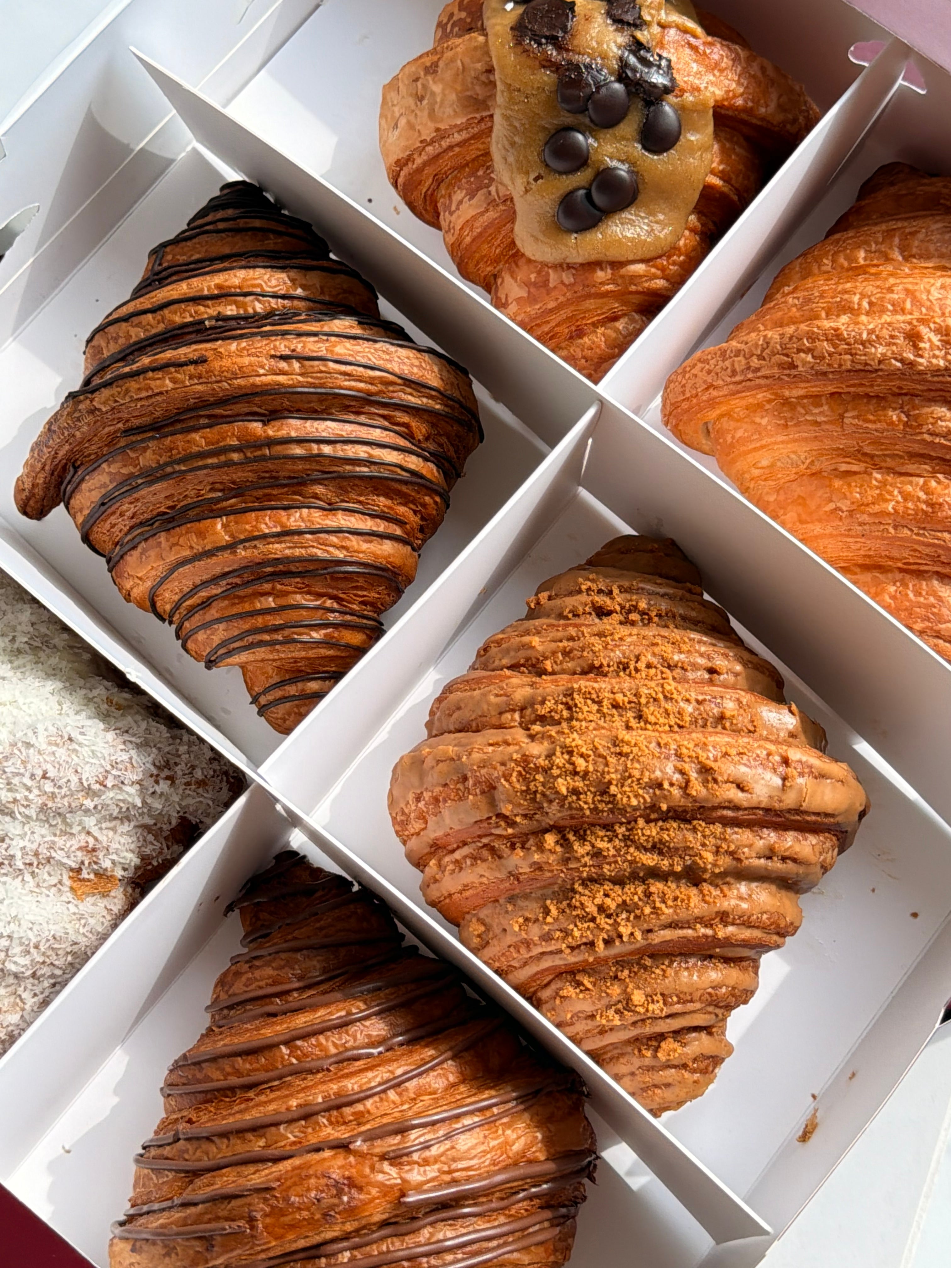 Box of 6 Croissants